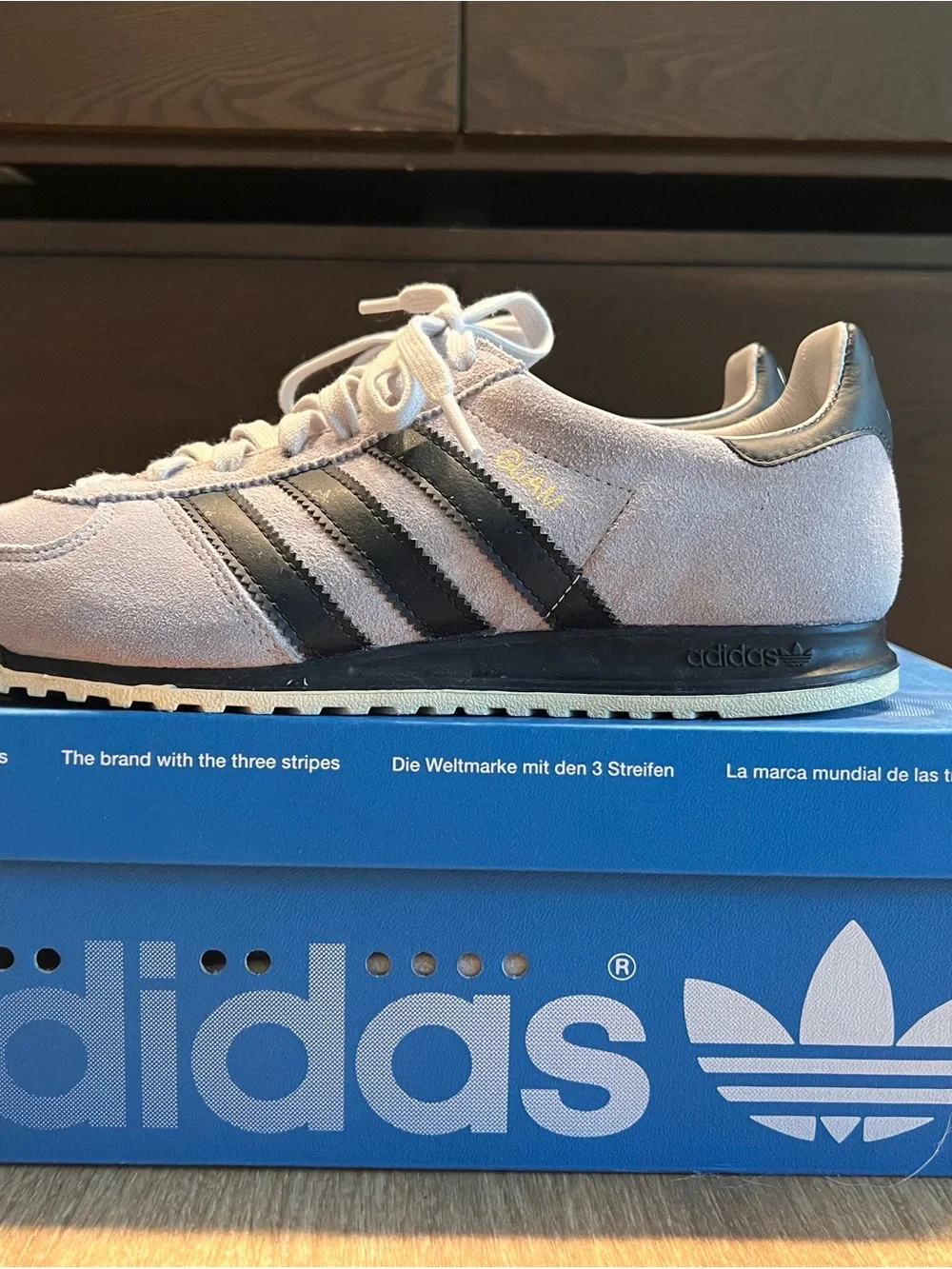 adidas Originals Guam Sneakers Grey Three Black Suede IG6181 Women’s US 8 w/ Box